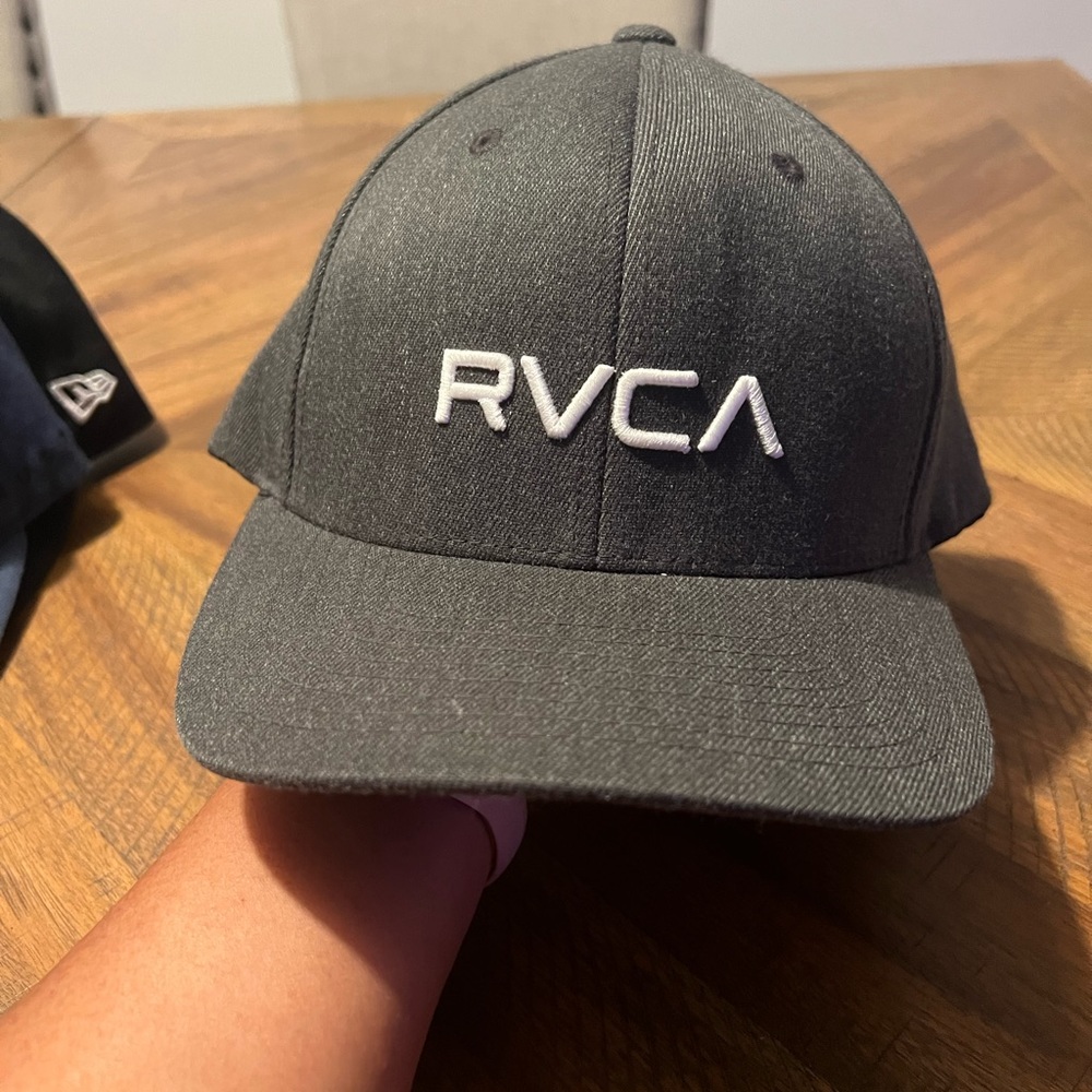 Gray RVCA flex fit hat